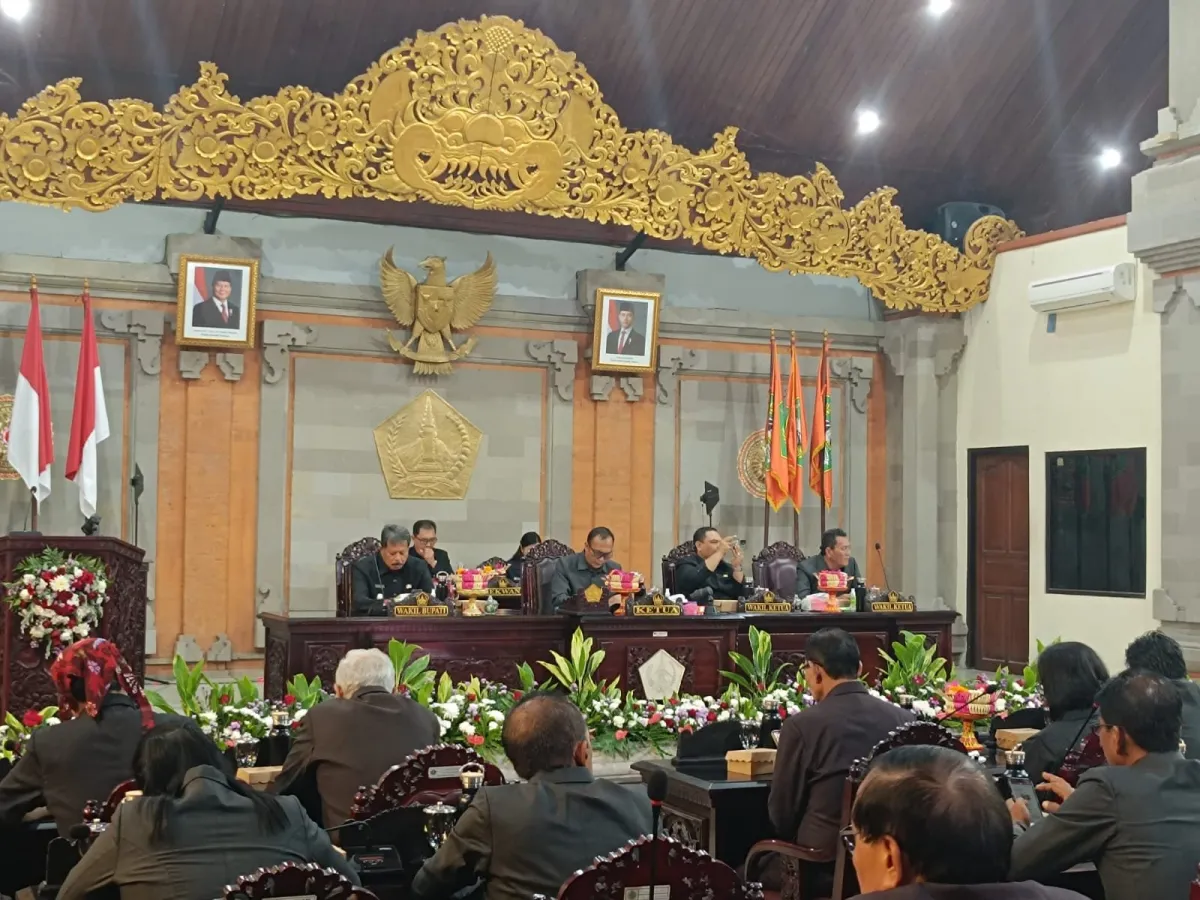 DPRD Tabanan Serahkan Rekomendasi LKPJ 2025, Tekankan Transparansi PAD dan Perbaikan Layanan Publik