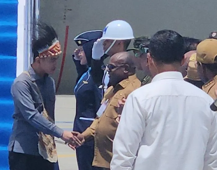 Wapres Gibran Tiba di Nabire, Tinjau Bandara, Pelabuhan, hingga KPP Papua Tengah