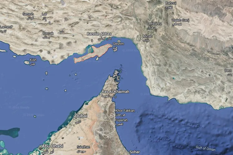 Kabar Dunia Sepekan: Negara Sahabat Iran Diizinkan Melintasi Selat Hormuz, Demo “No Kings” Meluas di AS