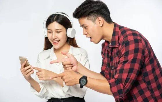 Riset: Musik yang Didengar Usia 13–17 Tahun Berperan Membentuk Identitas hingga Dewasa