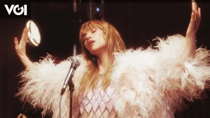 Suki Waterhouse Umumkan Detail Album Studio Ketiga Bertajuk “Loveland”