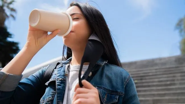 Empat Alasan Kopi Kian Digemari Gen Z: Dari Ritual Harian hingga Tren “Sober Curious”