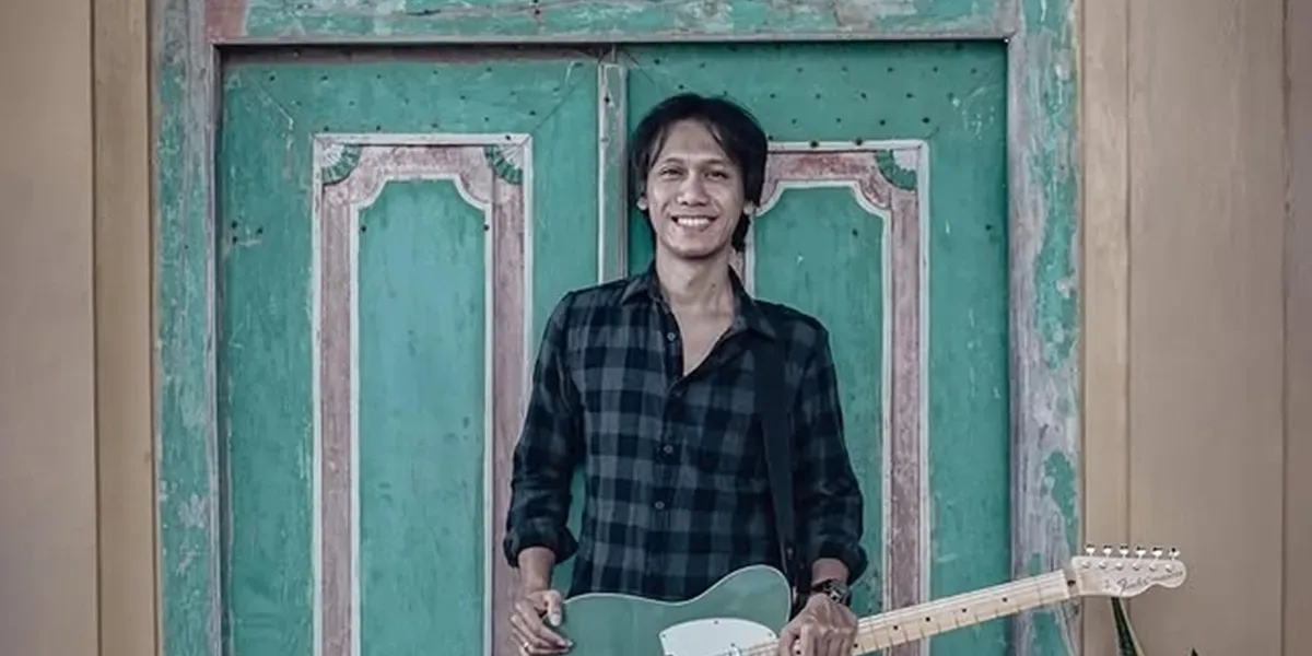 Eross Candra Ungkap Empat Gitaris Indonesia yang Jadi Panutannya