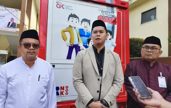 Jelang Idulfitri 2026, OJK Cirebon Beri Edukasi Literasi Keuangan kepada Santri di Kuningan