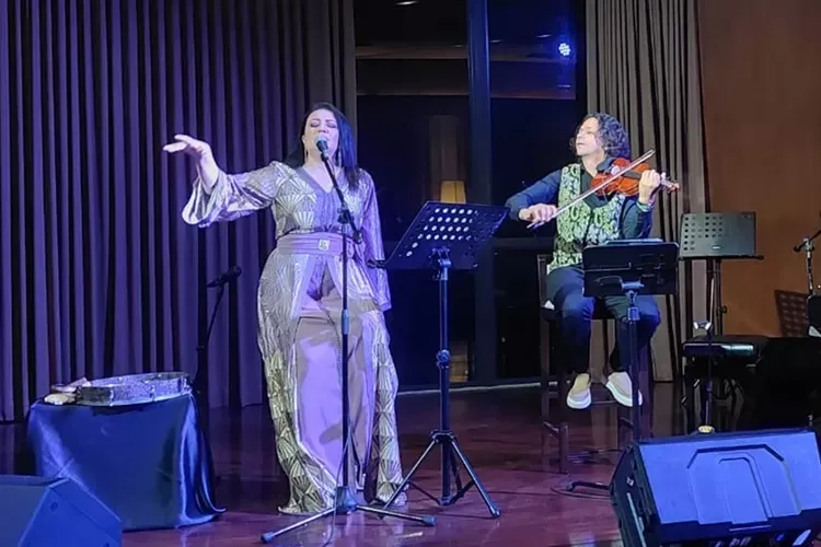 Konser ‘Avec le Temps’ di Hotel Tentrem Yogyakarta Angkat Akulturasi Musik Arab dan Prancis
