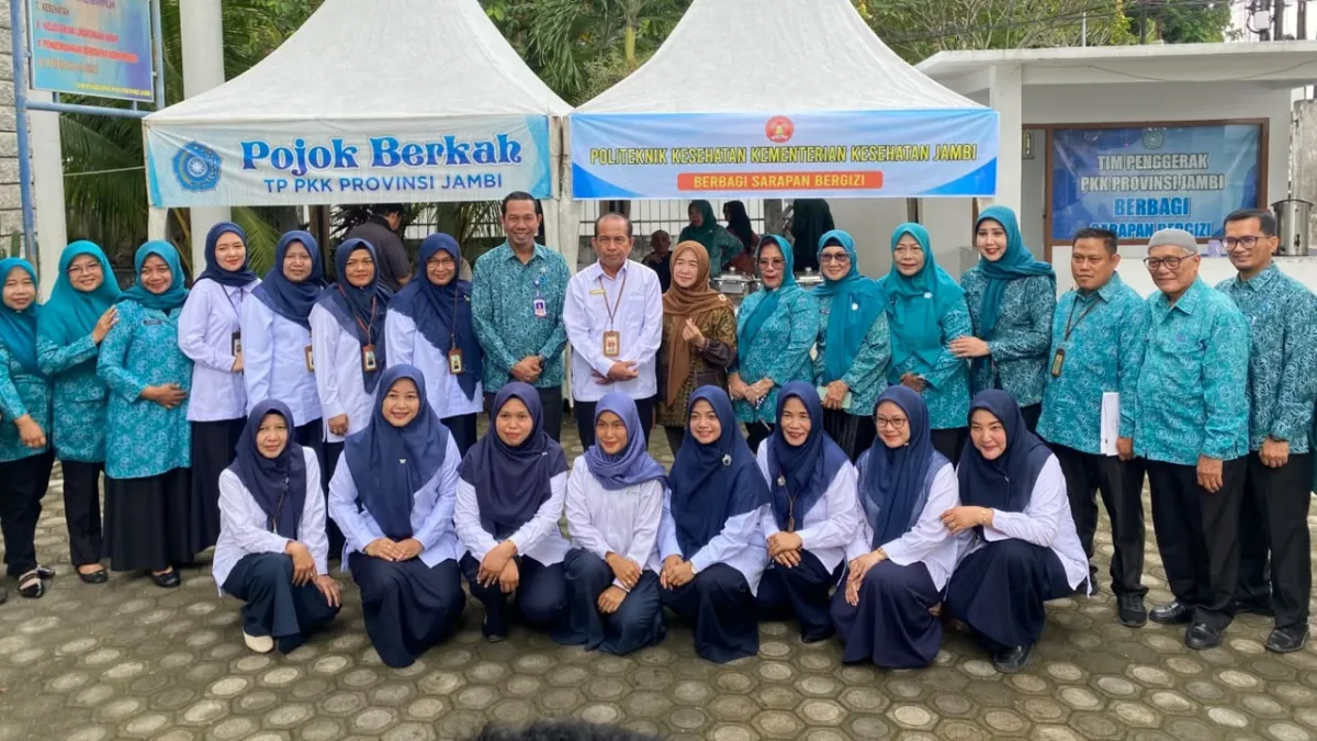 PKK Provinsi Jambi dan Poltekkes Kemenkes Bagikan Sarapan Bergizi Lewat Program Pojok Berkah