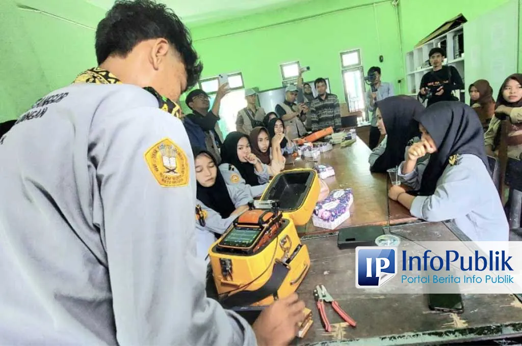 Komdigi Latih Siswa di Sekitar Kampung Internet, Fokus pada Keterampilan Fiber Optik