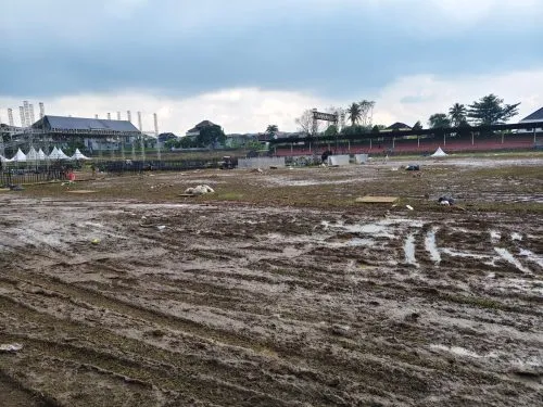 Lapangan Stadion Suryakencana Rusak Usai Konser, Disporapar Sukabumi Siapkan Evaluasi