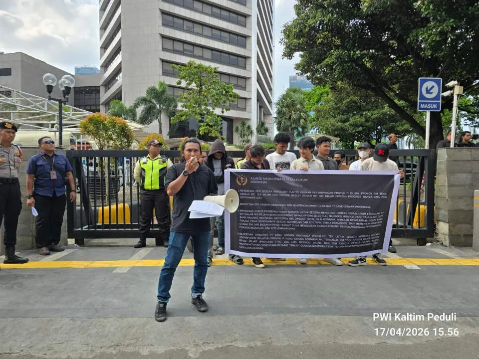 AMPHI Demo di KPK dan Wisma BNI, Desak Transparansi Proyek TI Bernilai Triliunan