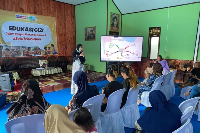 Alfamart Perkuat Edukasi Gizi Keluarga Lewat Program Satu Telur Sehari di Palangka Raya