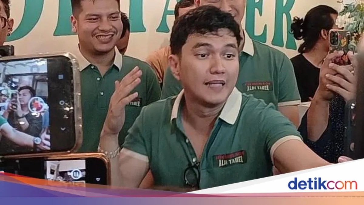 Aldi Taher Kaget Lowongan Kerja untuk Bisnis Kuliner Barunya Diserbu Puluhan Ribu Pelamar