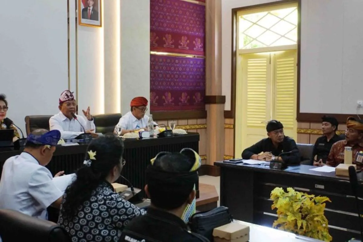 Bupati Buleleng Ajak Dunia Usaha Gotong Royong Bantu Korban Banjir Bandang di Banjar