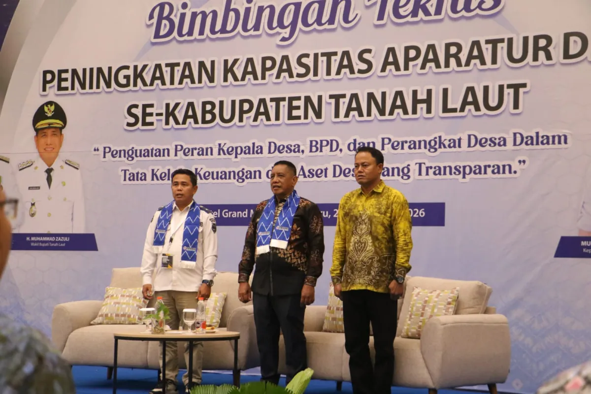 Wabup Tanah Laut Buka Bimtek Kepala Desa untuk Perkuat Tata Kelola Keuangan dan Aset yang Transparan