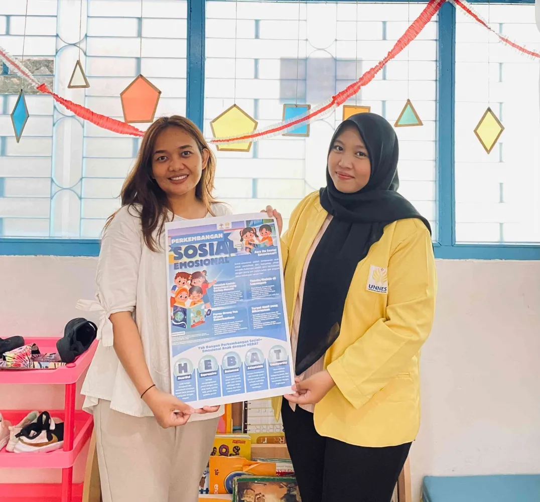 Mahasiswi BK UNNES Angkat Isu Sosial-Emosional Anak lewat Poster Infografis di Pusat Layanan Terapi Talenta Semarang