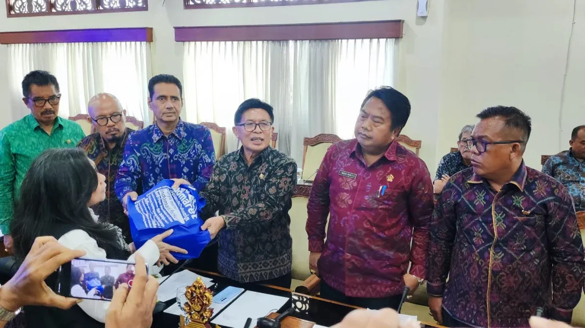 Pansus TRAP DPRD Bali Dalami Tukar Guling Mangrove Tahura Ngurah Rai, BTID Diminta Serap Aspirasi Warga Serangan