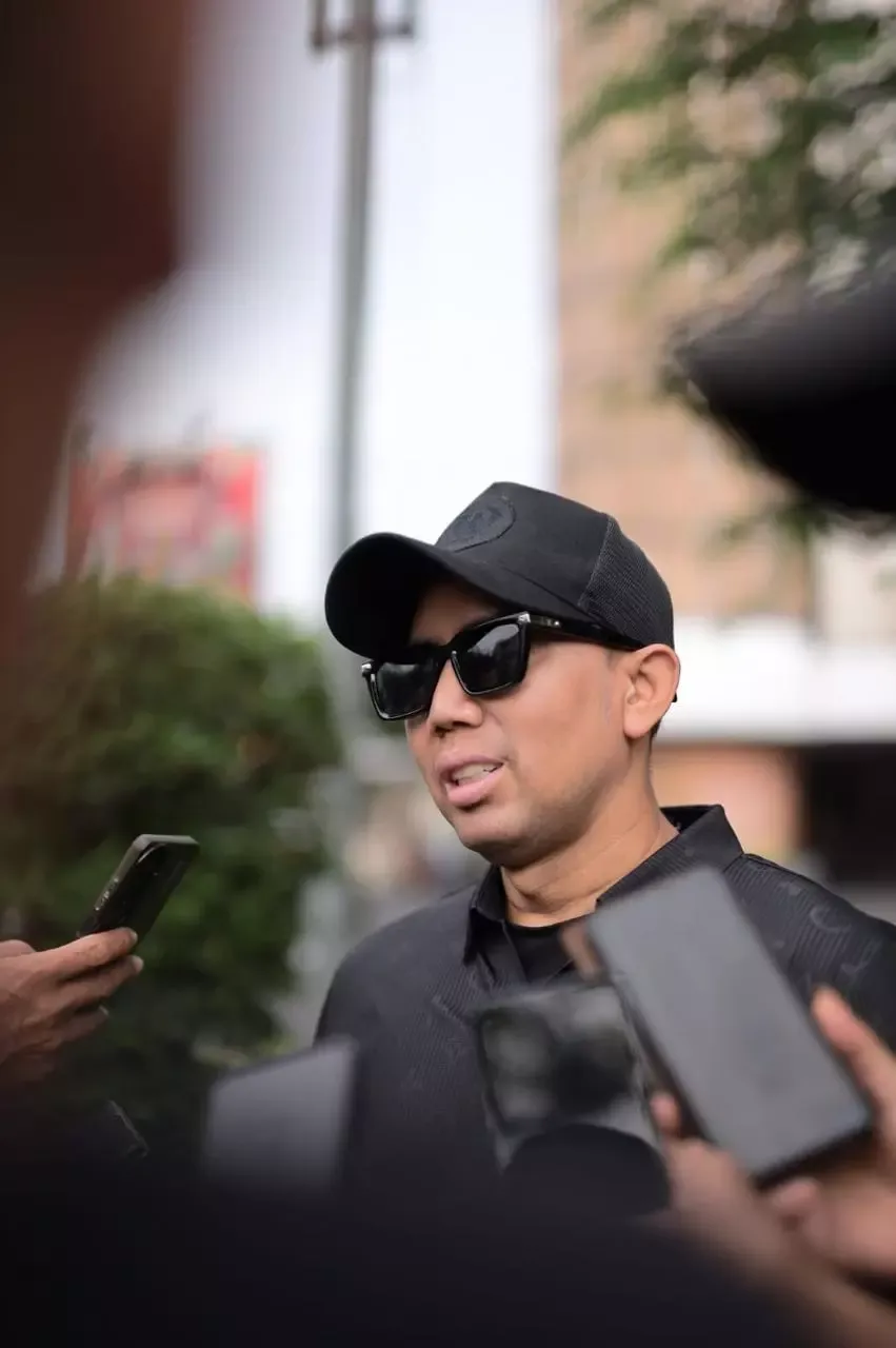 Membangun Legitimasi Politik Lewat Kepercayaan Publik dan “Izin Sosial”