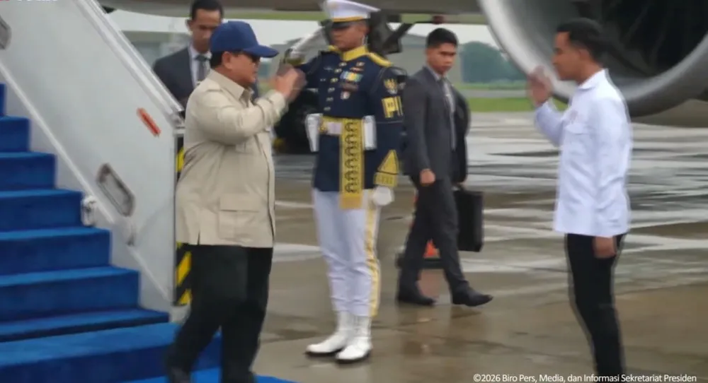 Presiden Prabowo Tiba di Indonesia Usai Kunjungan Diplomatik ke Rusia dan Prancis