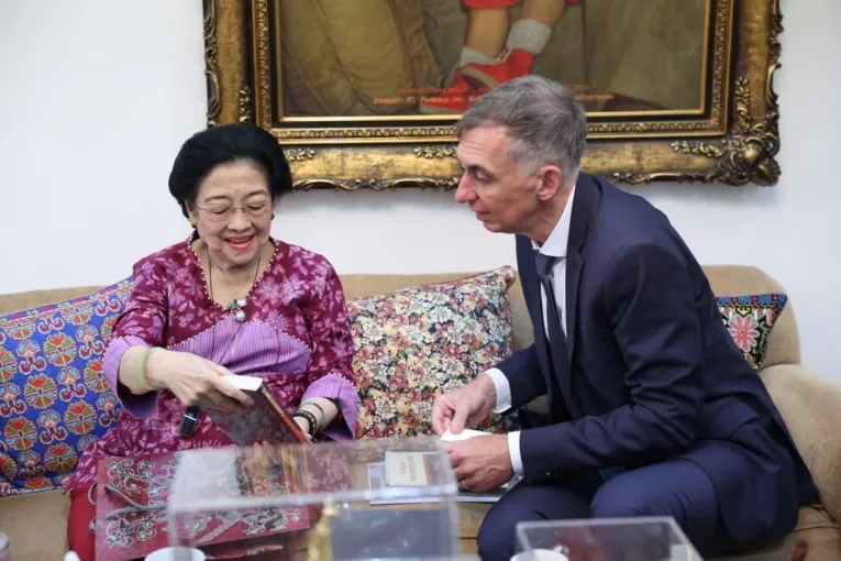 Bertemu Dubes Jerman, Megawati Bahas Geopolitik dan Ingatkan Antisipasi Krisis Global