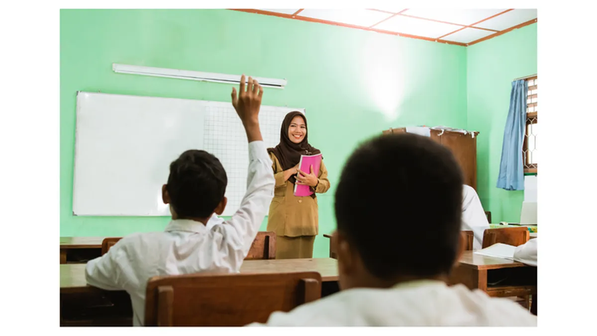 Klaim Guru Honorer Dilarang Mengajar di Sekolah Negeri Mulai 2027 Disebut Hoaks