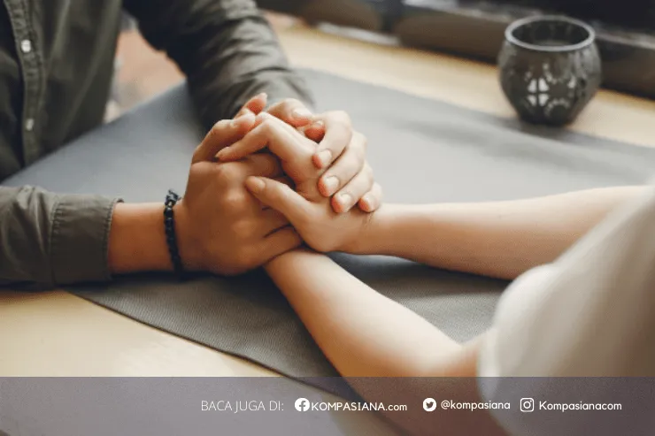 Tabrakan Kereta di Bekasi Timur Jadi Sorotan: Framing Media dan Opini Publik di Ruang Digital
