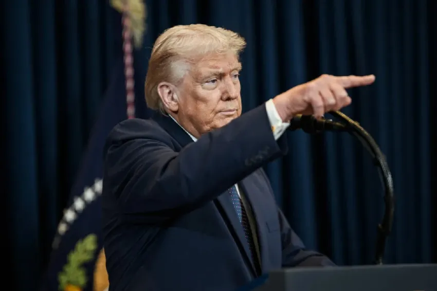 Trump Peringatkan China soal Dugaan Rencana Pasok Senjata ke Iran