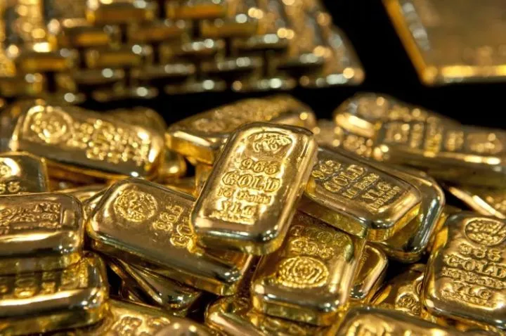Harga Emas Menguat, Berpeluang Uji Resistance hingga USD5.047