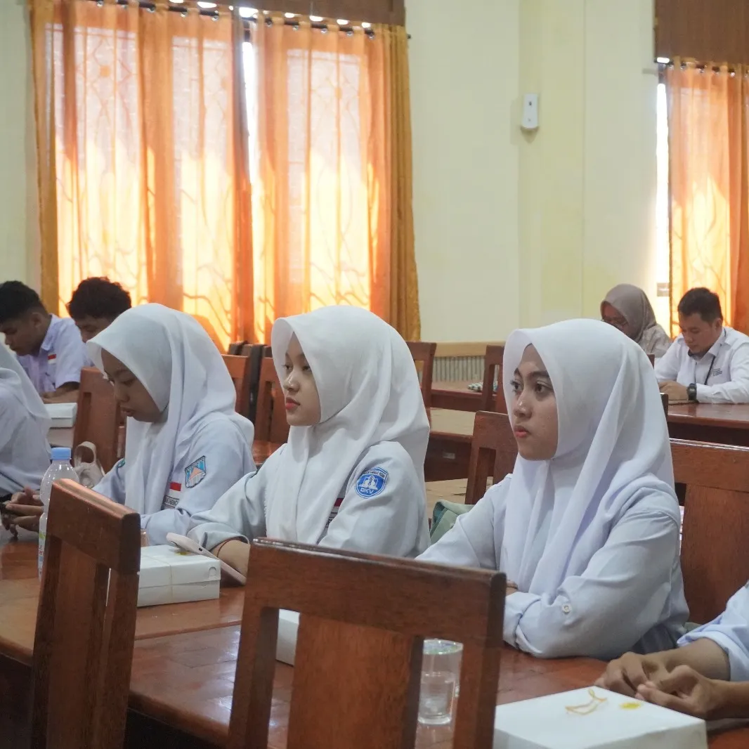 BKKBN Sulbar Gelar Kelas Edukasi Kesehatan Reproduksi dan Gizi untuk Remaja