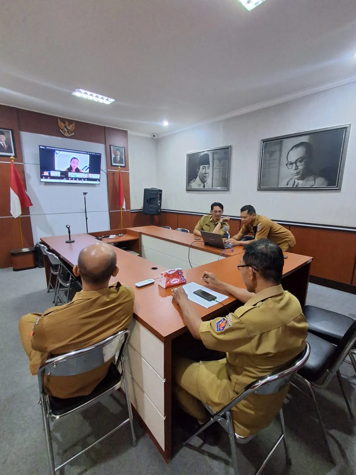 Kesbangpol Buleleng Ikuti Sosialisasi Daring Optimalisasi Aplikasi e-Kinerja untuk Penyusunan SKP