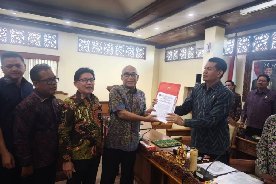 Pansus TRAP DPRD Bali Serahkan Rekomendasi Terkait Pengembangan Serangan oleh BTID dan Villa di Kawasan Hutan Pejarakan