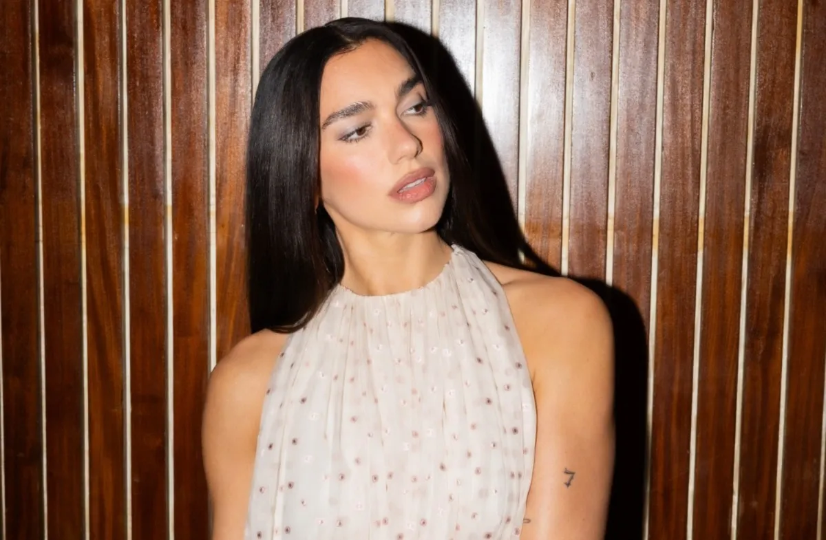 Dua Lipa Disorot usai Dikaitkan dengan Isu Larangan Masuk Israel, Perdebatan Politik Menguat di Media Sosial