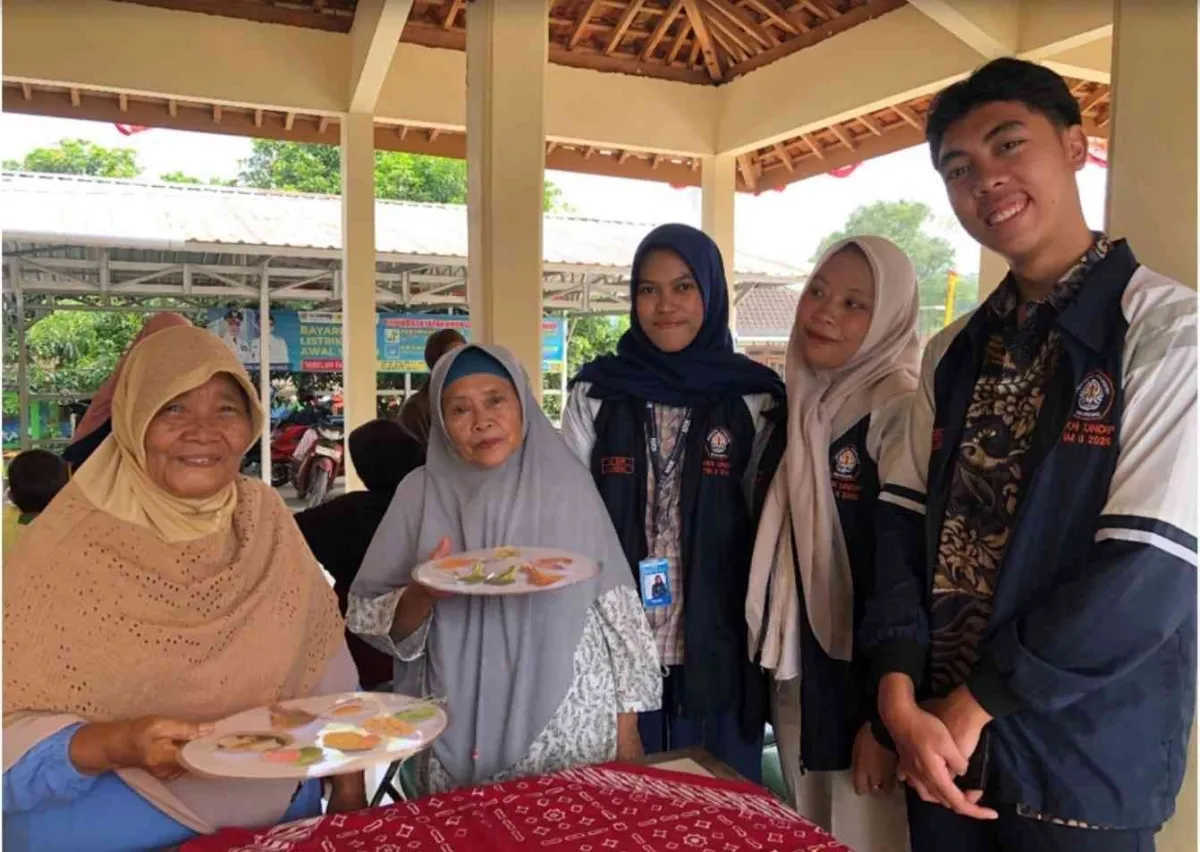 Mahasiswa KKN UNDIP Edukasi Gizi Seimbang “Isi Piringku” di Posyandu Desa Jagan