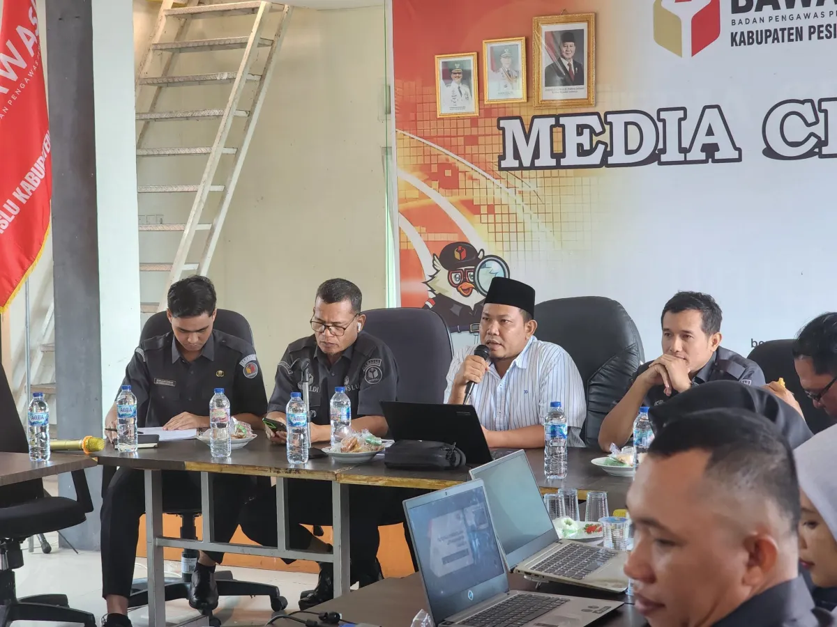 Bawaslu Pesisir Selatan Fasilitasi Pengelolaan Layanan Hukum untuk Perkuat Transparansi