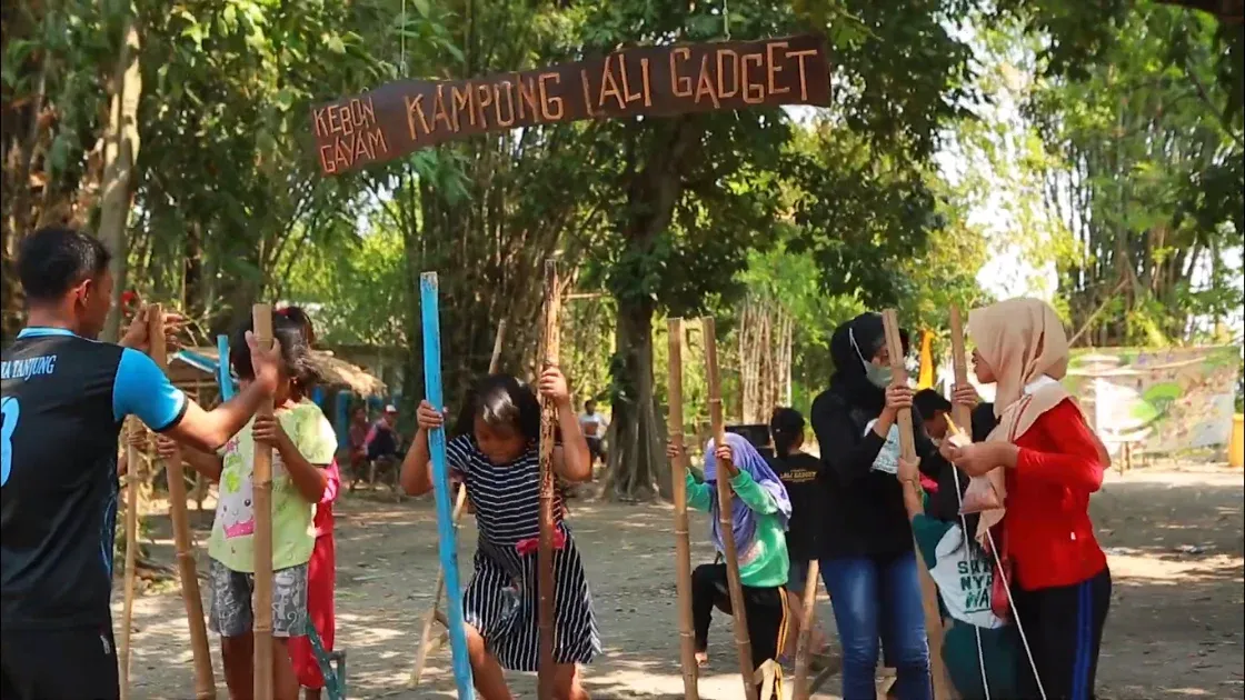 Wabup Sidoarjo Tinjau Kampung Lali Gadget di Pagerngumbuk, Dorong Edukasi Anak Tanpa Perangkat Digital