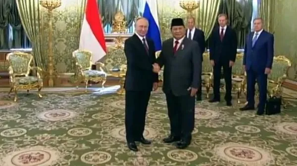 Prabowo Bertemu Putin di Kremlin, Bahas Kerja Sama Energi dan Antisipasi Gangguan Pasokan Global