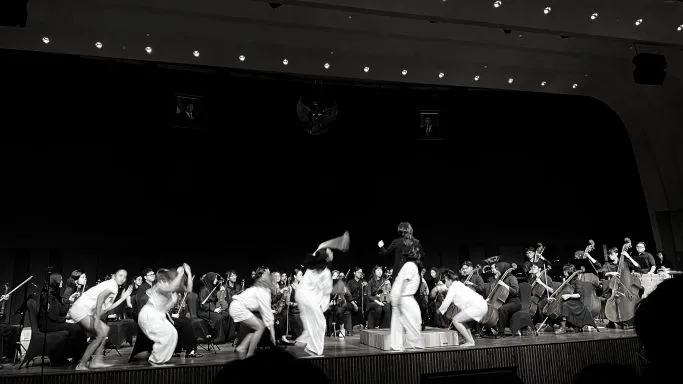 Konser “Pascahumana” Parchestra Angkat Isu Kapitalisme, AI, dan Krisis Kemanusiaan di UNPAR