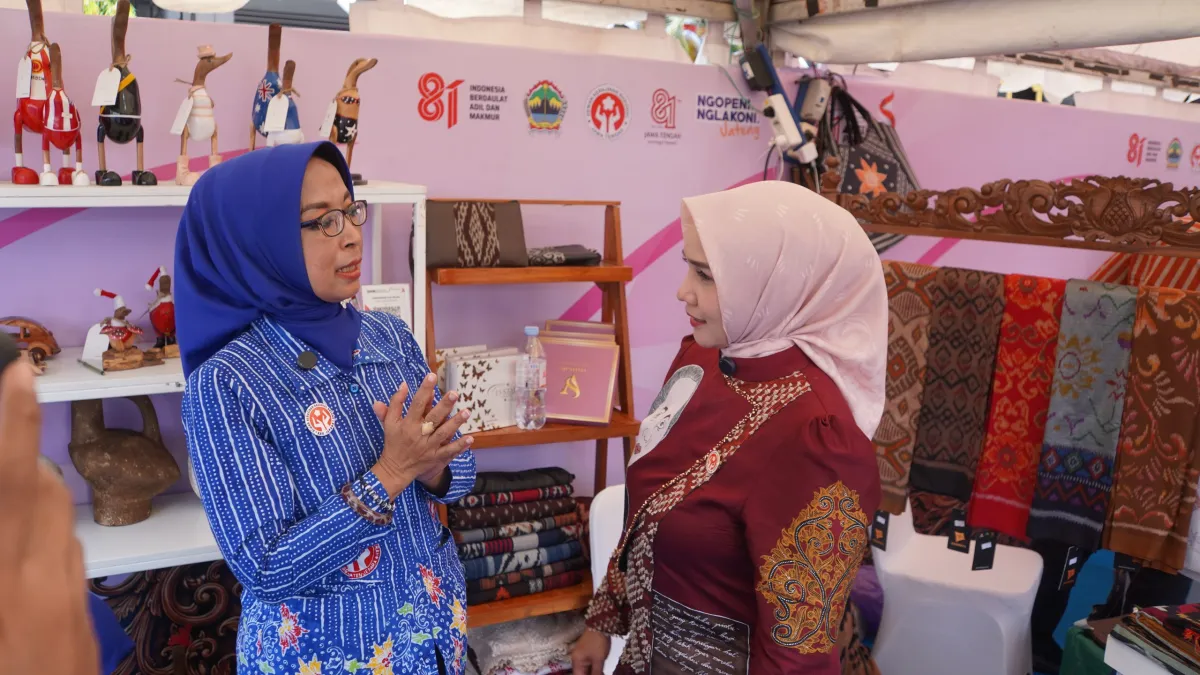 Dekranasda Jepara Pamerkan Produk Kriya, Motif Surat Kartini, dan Kuliner Khas di HUT ke-81 Jateng