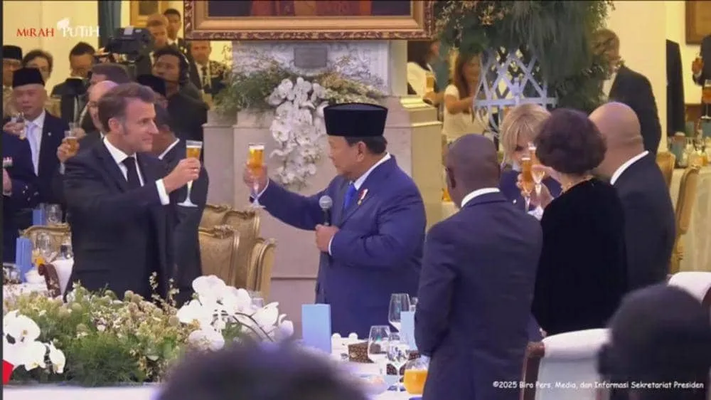 Cek Fakta: Video Prabowo dan Macron Bersulang Bukan di Prancis, Sekretariat Presiden Sebut Minumannya Sari Apel