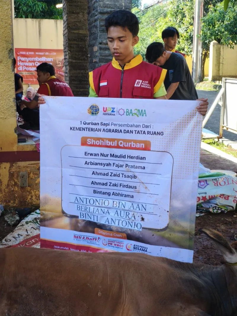 Kementerian Agraria dan Tata Ruang Salurkan Sapi Kurban ke Pesantren Leadership Daarut Tarqiyah Primago Depok
