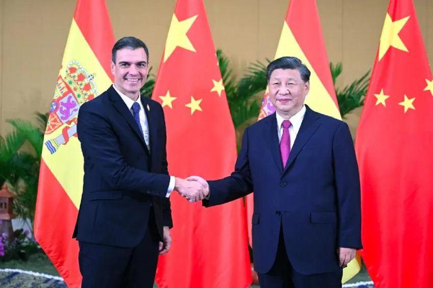 Di Tengah Ketegangan dengan AS, PM Spanyol Kunjungi China untuk Perkuat Perdagangan