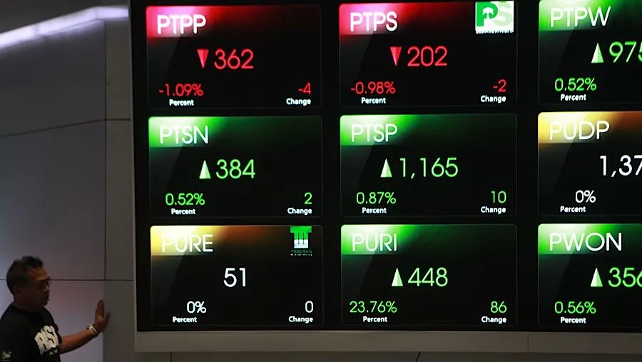 IHSG Ditutup Naik 2,75% ke 7.302,12, Termasuk Penguatan Terbaik di Bursa Asia