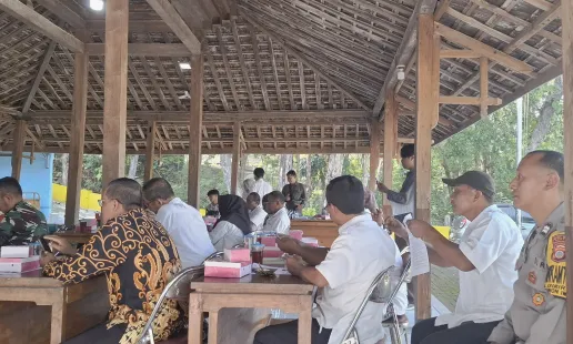 Bhabinkamtibmas Girirejo Hadiri Sosialisasi Pemanfaatan Ruang dan Tanah Kas Desa