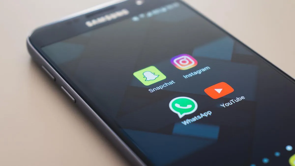 Aplikasi Etika Chat Dosen Hadir untuk Bantu Mahasiswa Menyusun Pesan Formal di WhatsApp