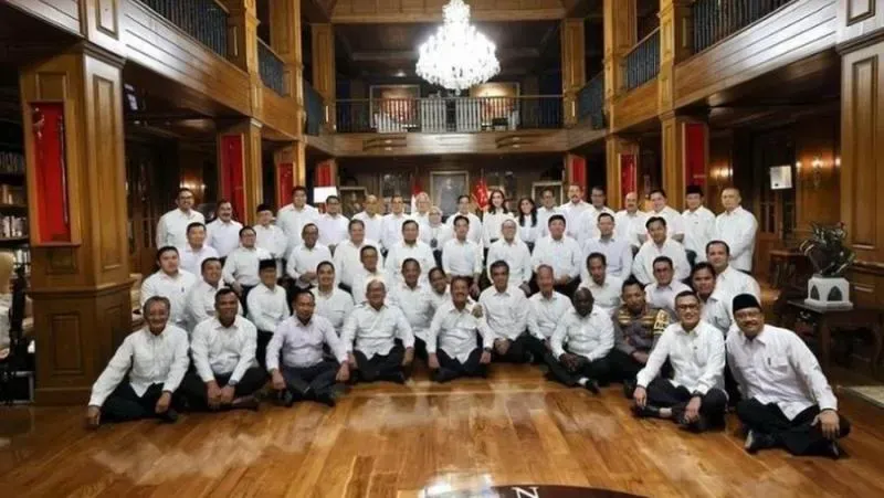 Paradoks Komunikasi Publik Pemerintah: Kepuasan Tinggi, Pesan Saling Bertabrakan
