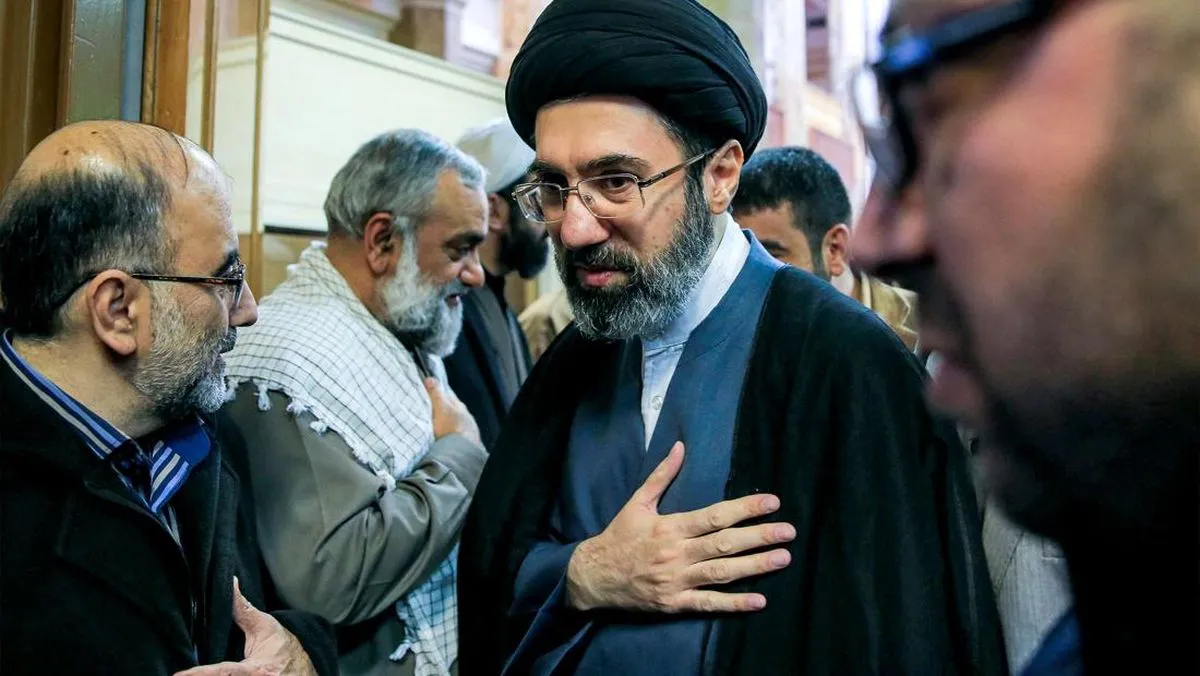 Enam Bulan Tanpa Wajah Pemimpin: Keraguan Publik Iran pada Mojtaba Khamenei dan Pelajaran tentang Legitimasi Kekuasaan