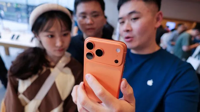 Mengapa Harga iPhone 17 Pro Berbeda Jauh di Tiap Negara, dan Apa Artinya bagi Indonesia