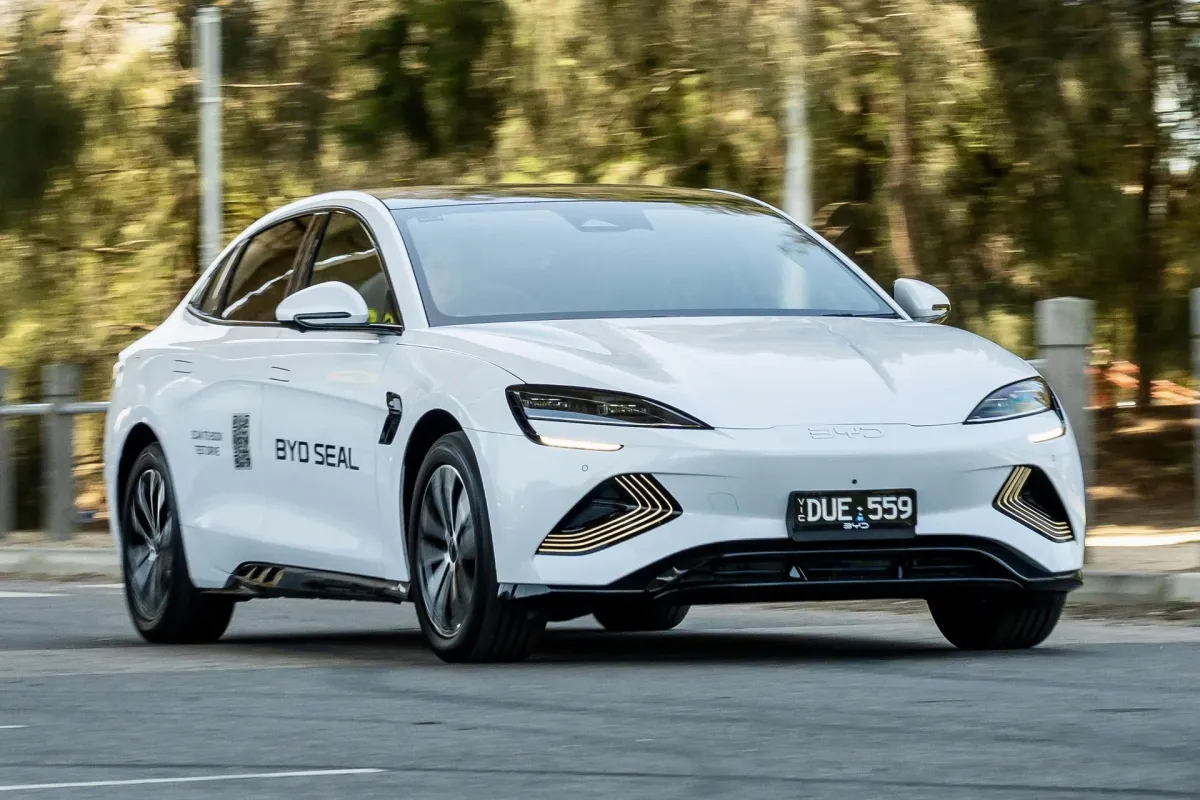 BYD Seal 2026 Hadir di Indonesia, Sedan Listrik Premium dengan Nuansa Mobil Sport