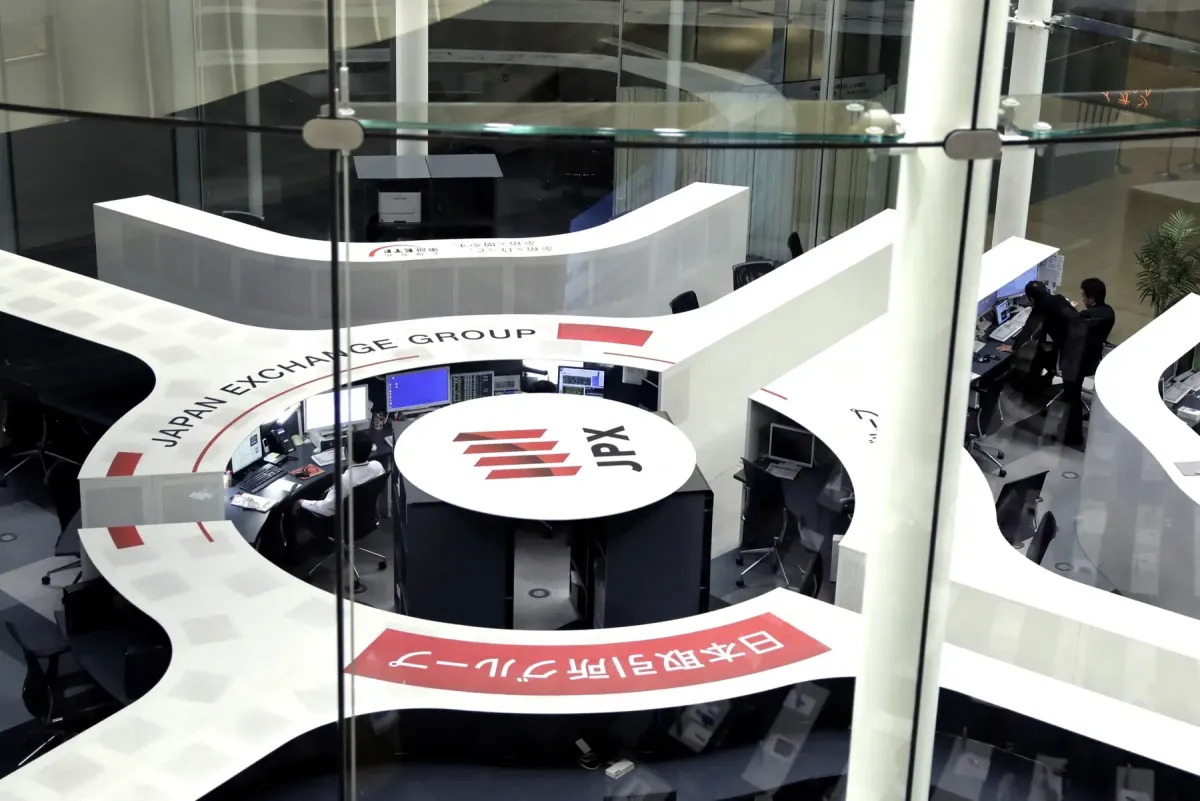 Nikkei 225 Jatuh 2,79 Persen, Saham Teknologi Menekan Pasar Tokyo