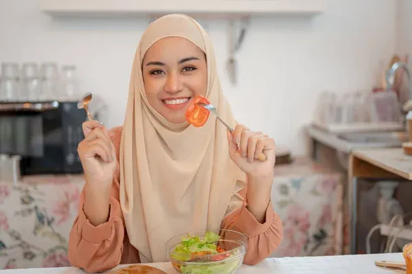 Ahli Bedah Jantung Steven Gundry Soroti Buah Rendah Gula dan Tinggi Serat untuk Menu Harian