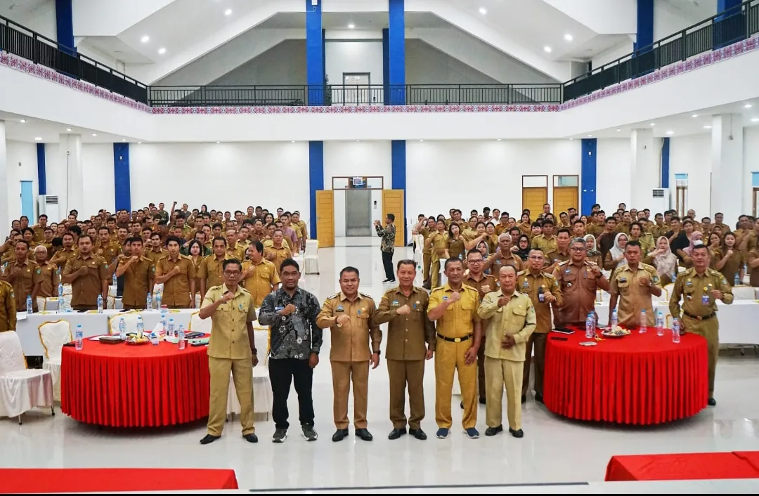 Bupati Sekadau Buka Bimtek Siskeudes Online 2.0.8 untuk Pengelolaan Keuangan Desa TA 2026