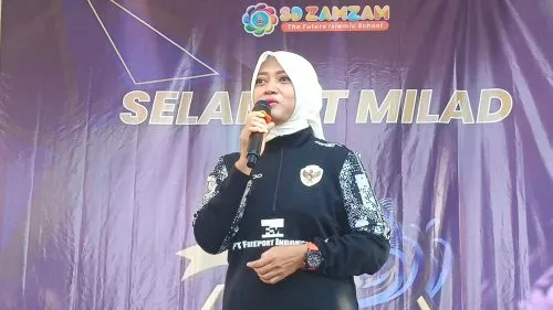 Milad Ke-5 SD Muhammadiyah 4 Zamzam Sukodono, Camat Soroti Rendahnya Minat Baca dan Ajak Orang Tua Batasi Gadget